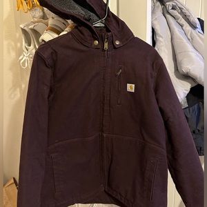 Carhartt women’s lose fit duck sherpa lined jacket.
